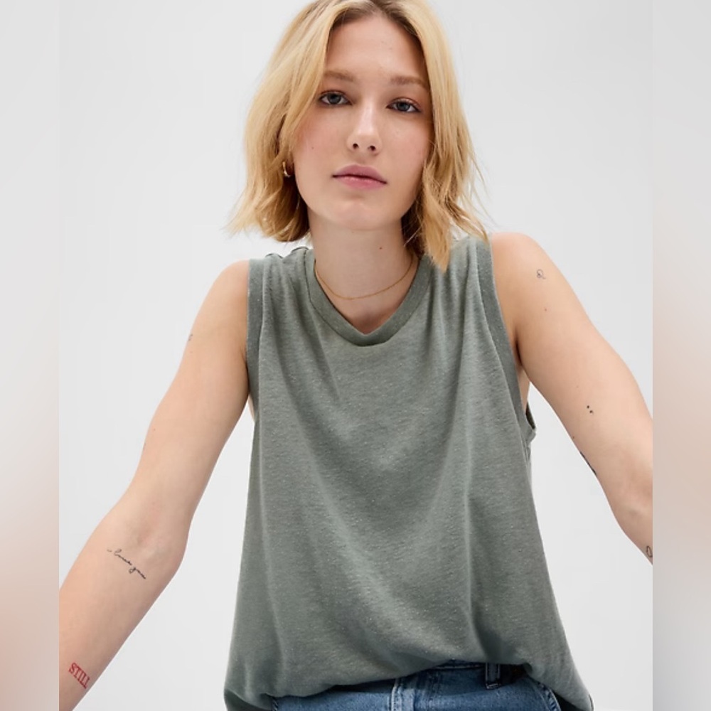 SALE 3️⃣ for $8! 🛍️ GAP Linen-Blend Shell Tank XS Petite / Sage Green